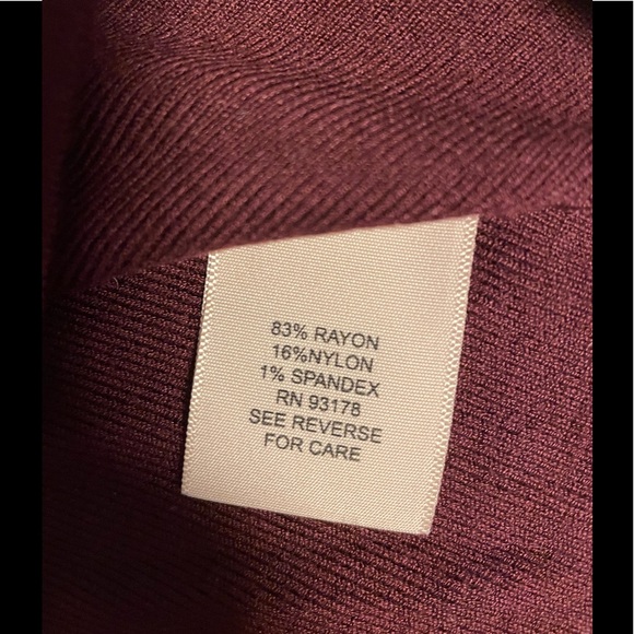 🌼 3/$18. Philosophy scalloped sweater wine  size XS - Picture 5 of 9